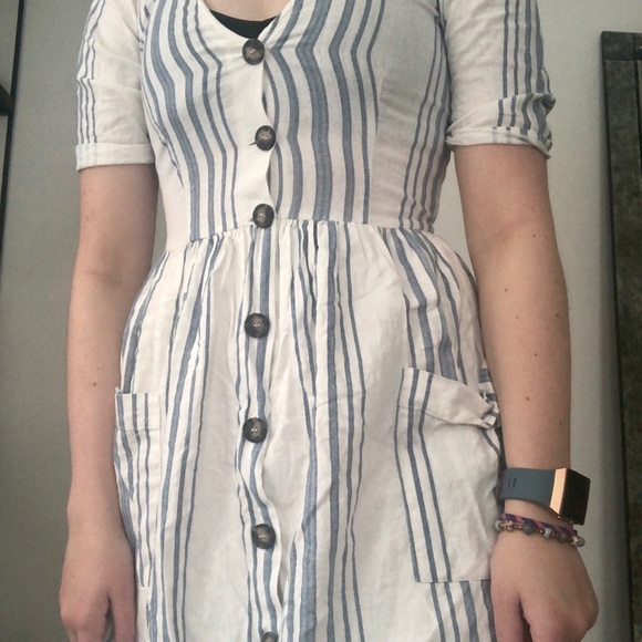 ZARA WOMAN BUTTON-UP DRESS WITH POCKETS V-NECK STRIPED - Picture 9 of 9